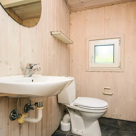 Feriehus 7 Person In Henne *