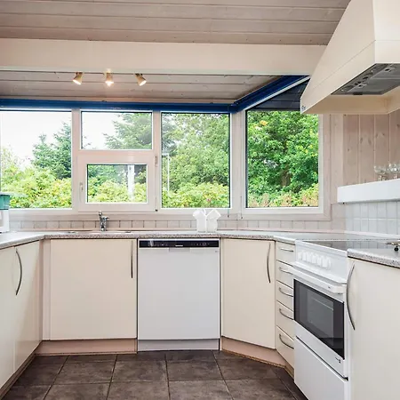 7 Person In Henne-by Traum 亨讷斯特兰德