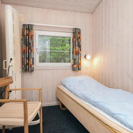 度假居 7 Person In Henne-by Traum *